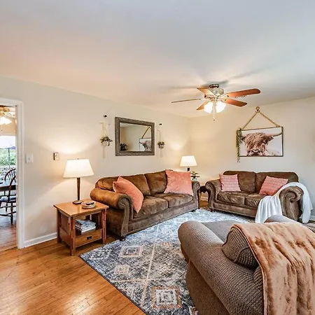 Kelly'S Comfortable Quinton Home Extérieur photo